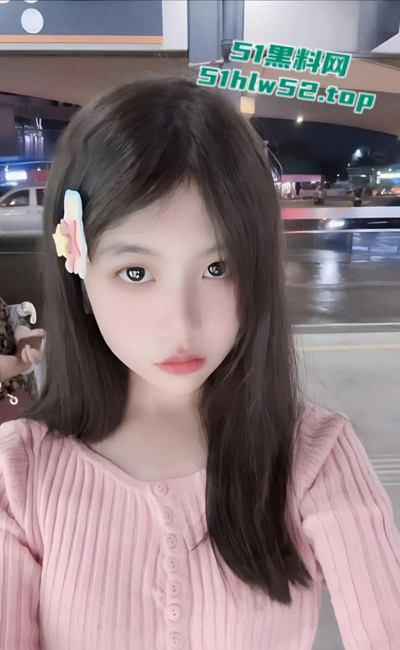 湖南长沙美术学院【林若曦】长相甜美痴迷网恋，宽衣解带抠穴搓奶，白皙胴体娇嫩无比！