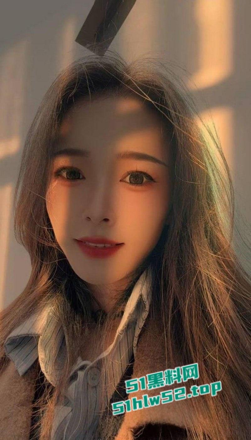 福建泉州32岁已婚少妇【张春艳】婚内出轨，炮友狂插菊花特写清晰可见，偷情性爱视频流出！