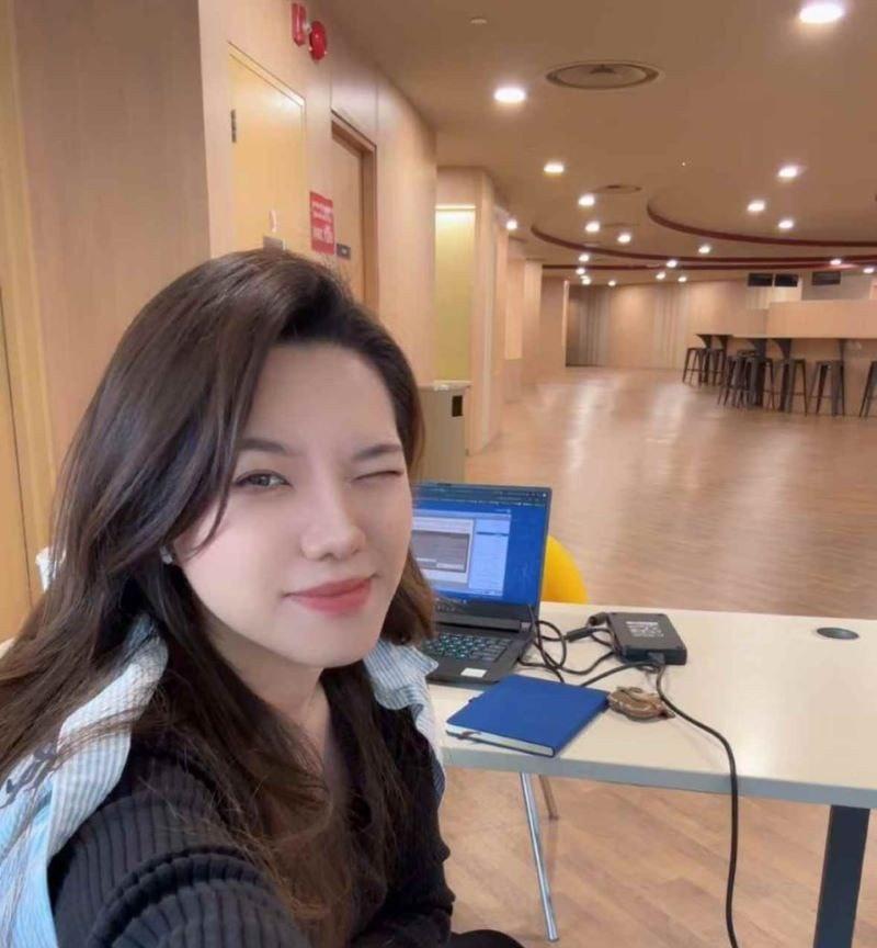 新加坡国立大学研究生储冬瑶背着男友与金主酒店约炮视频流出 农村励志女孩最终沦为资本玩物