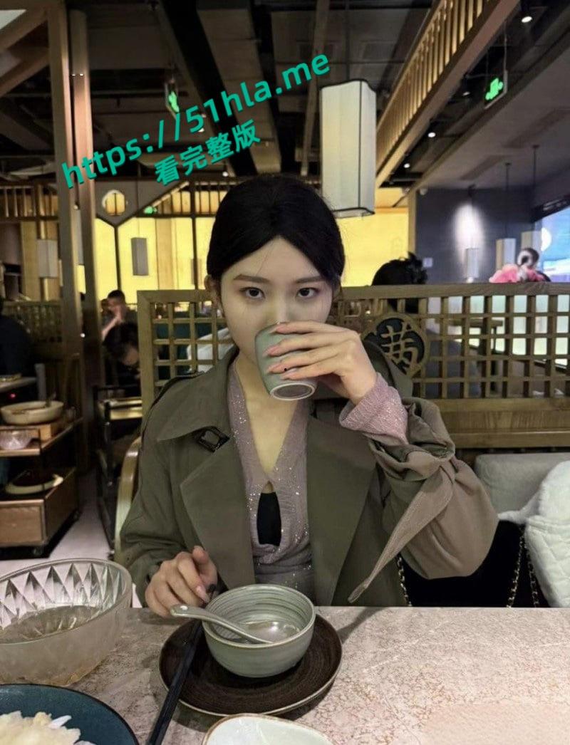 江苏淮安护理职业学校【秦雅琪】痴迷网恋撩骚，惨遭炮友曝光不雅私拍，肥臀美乳娇艳欲滴！