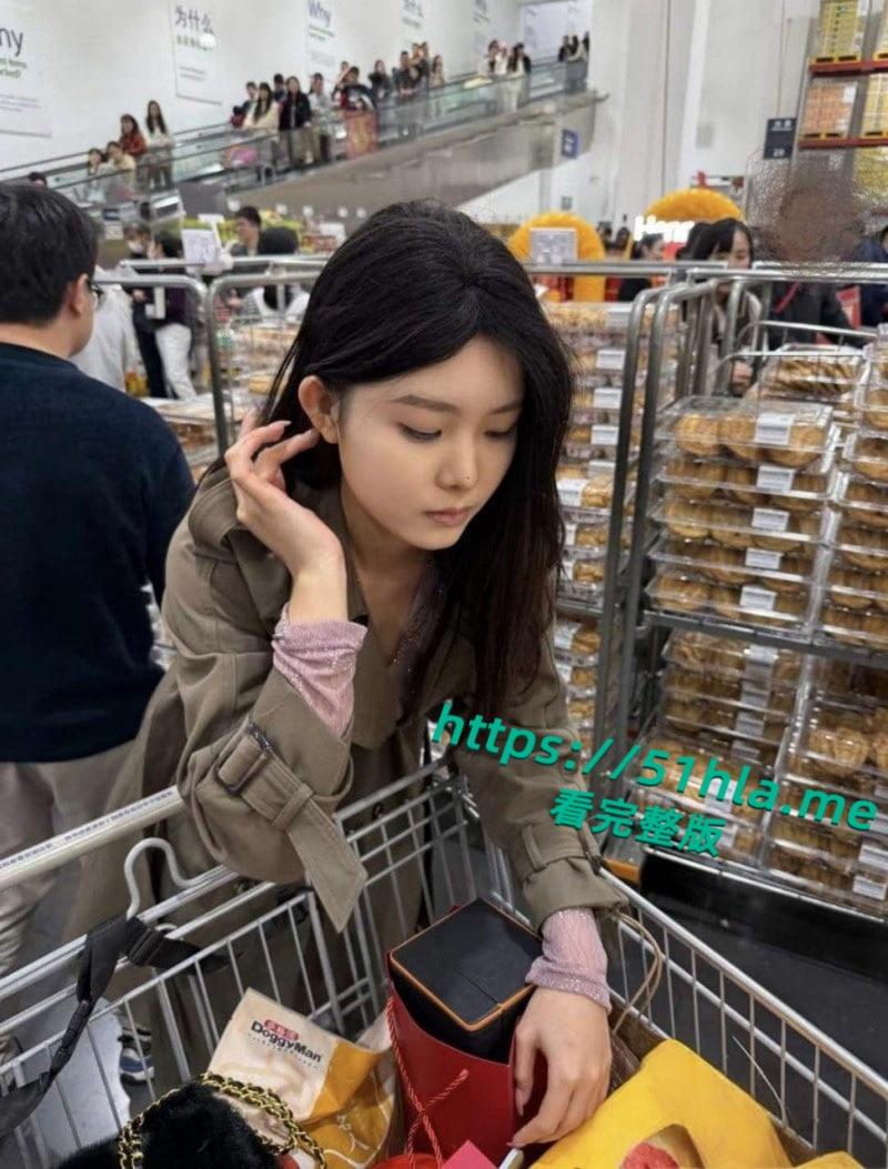 江苏淮安护理职业学校【秦雅琪】痴迷网恋撩骚,惨遭炮友曝光不雅私拍,肥臀美乳娇艳欲滴!