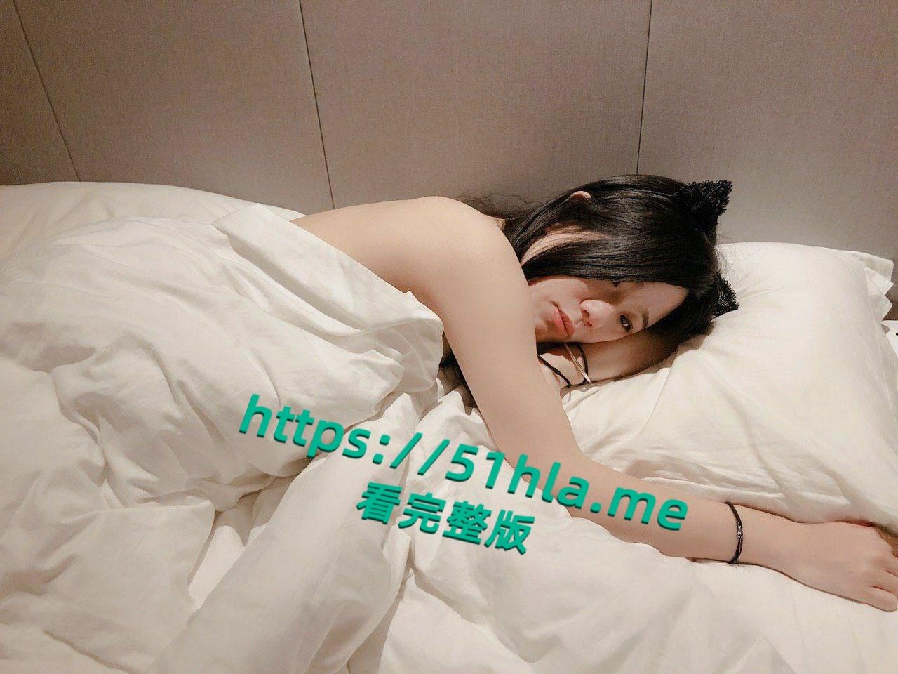 SM圈资深玩家新手极品小母狗,初次调教乖乖女跪舔脚趾,贴心伺候M属性拉满!