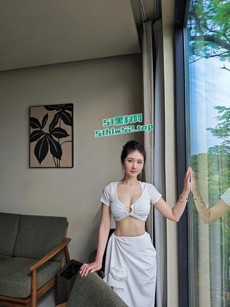 乱伦系列之嫂子,丝袜控长腿嫂子,趁家里没人与嫂子翻云覆雨,情趣装肛交,爽到嫂子直呼要被撑爆!