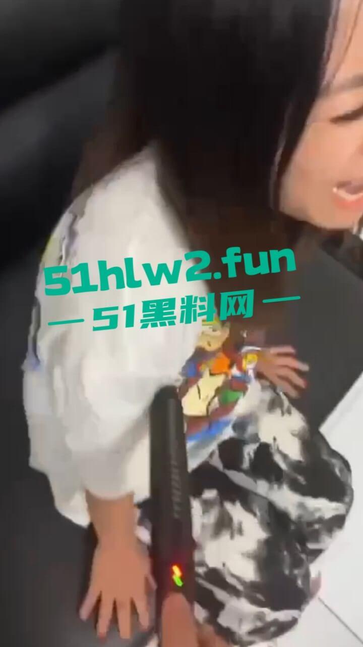 园区猪仔真实近况，绑架后只有受虐的份，电击殴打口吐鲜血境外没有高薪工作，只有无尽的折磨。