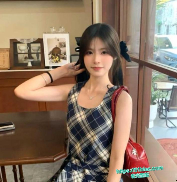 上海街舞老师娜娜被绿帽老公拱手送人 老婆被大鸡巴狠狠抽插骚逼狂操全过程私拍视频外流泄密