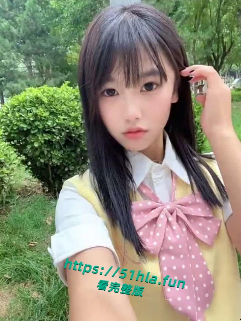 真实迷奸,白嫩学生妹醉酒被带到酒店强制深喉扇嘴巴爆操,无套内射后犹如垃圾般被丢弃一旁!