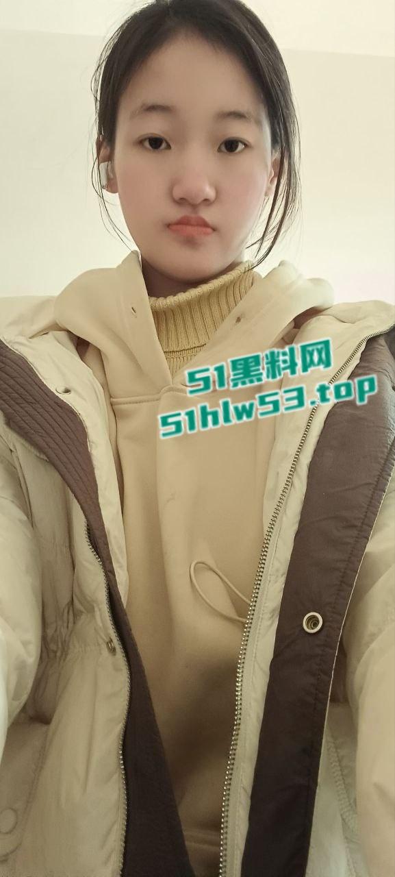 山东临沂电子科技学院风骚学妹【张雯娟】约炮成瘾脚踏多船,身染性病全身溃烂自慰扣穴!