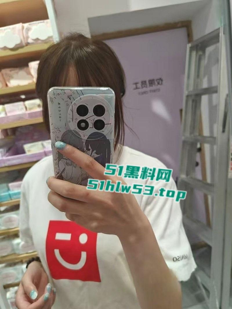 湖北咸宁崇阳县拜金女【徐然】背着男友出轨网恋奔现,惨遭假富二代爆操一顿后无情曝光!