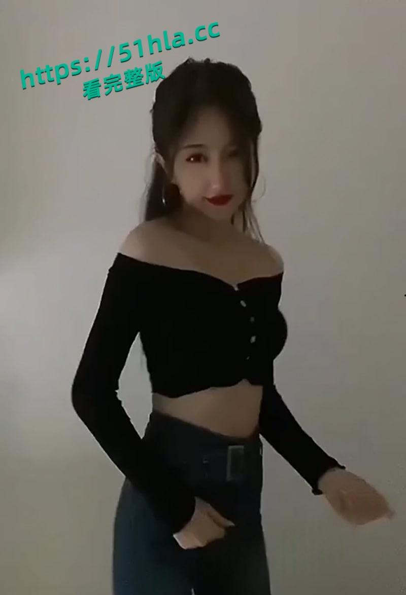 新疆绿帽男贡献极品女友做爱视频,绝美尤物撅臀被后入狂操,跳蛋玩穴刺激阴蒂淫液狂喷!