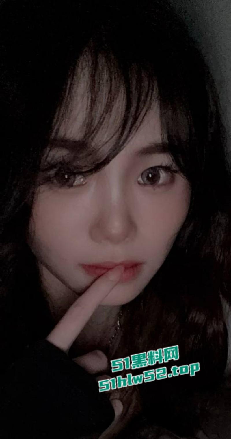 甘肃天水极品舞蹈生【王子婷】遭变态金主包养后疯狂开发，粗屌肛交爽到妹子淫叫连连！