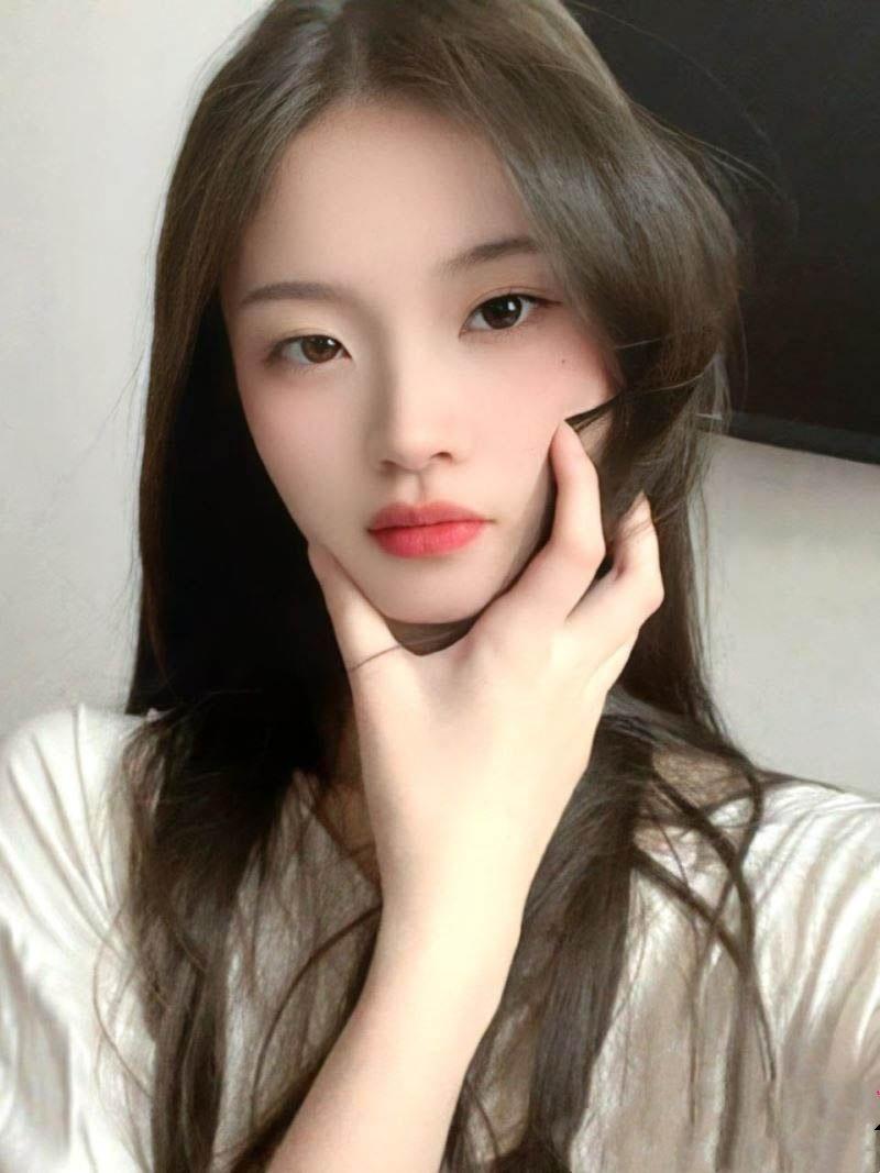 立秋第一杯奶茶受害者出现了 【湖南】中医药大学校花【胡莉莉】因一杯奶茶被操一晚 炮友各种调教爆操 这钱花的真值