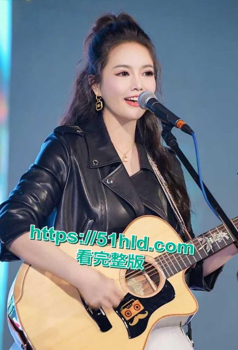 商界女神【徐晓佳】不雅视频流出,富豪裸聊玩自慰全程露脸,裸浴掰穴妥妥的商界海后!