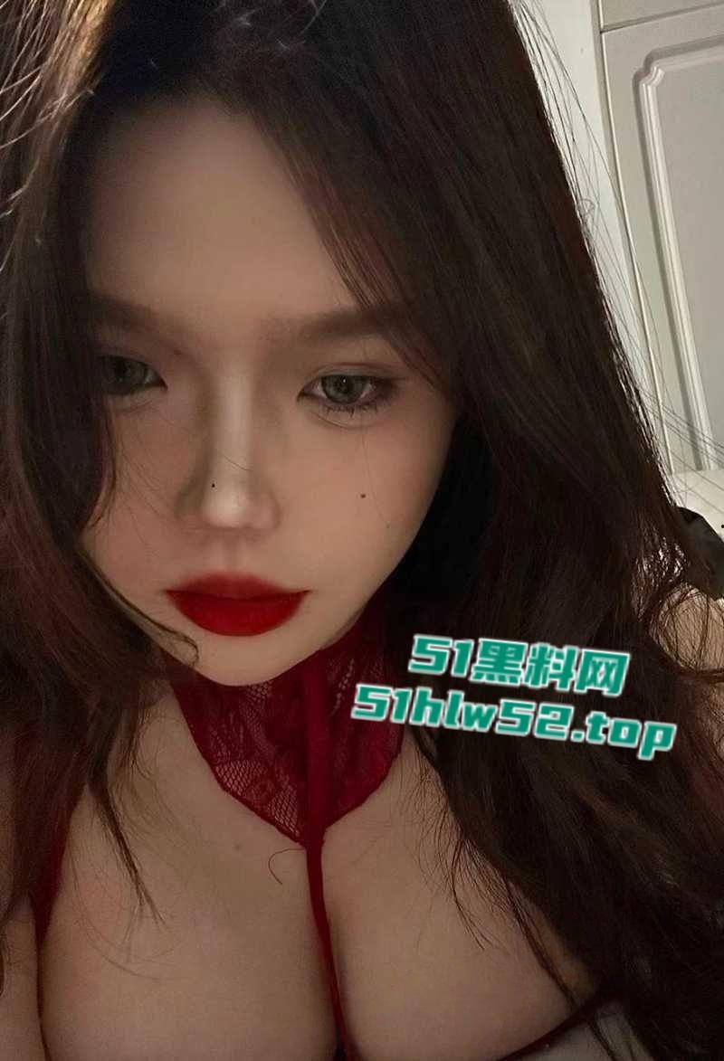 快手巨乳网红【沈欣妍】不雅视频合集流出,带肛塞自慰双洞齐开,淫骚裸舞被金主无套后入!