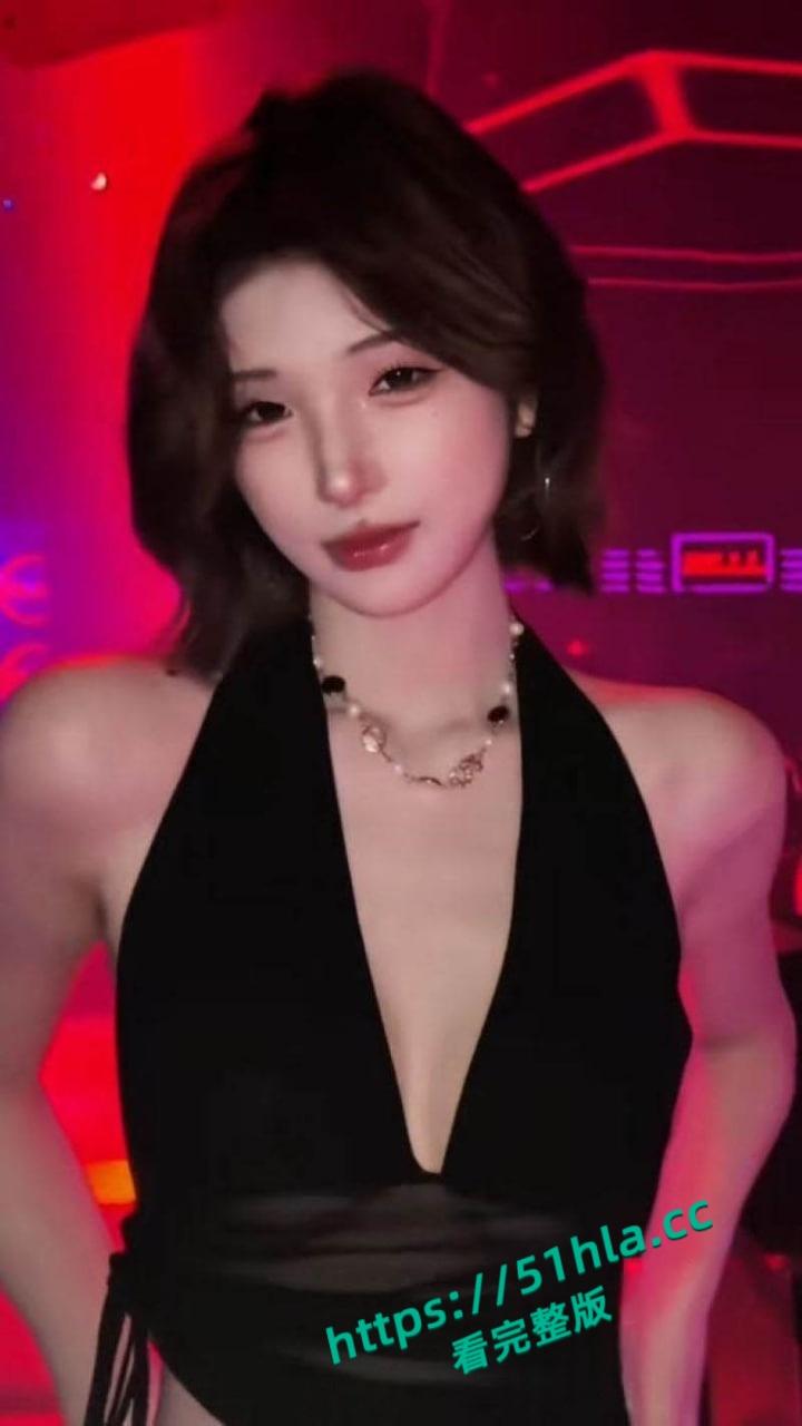 抖音600万粉丝女网红【若琳pepper】漏点风波!直播真空连线故意漏点,微露粉嫩大奶尽显淫态诱惑感拉满!