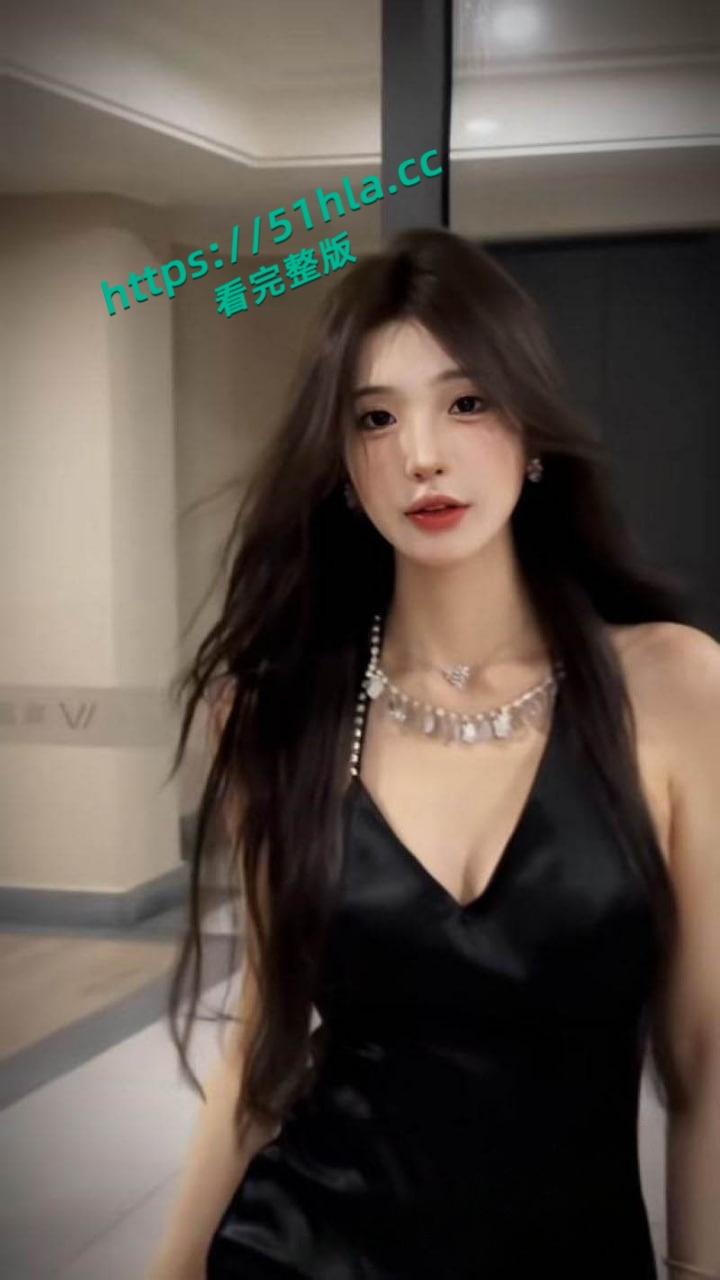 抖音600万粉丝女网红【若琳pepper】漏点风波!直播真空连线故意漏点,微露粉嫩大奶尽显淫态诱惑感拉满!