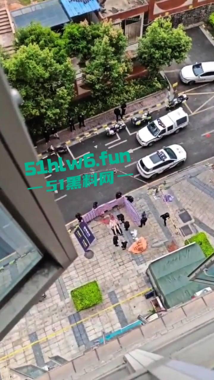 江苏徐州男子跳楼自杀，花重金娶的河南籍老婆婚后出轨被发现，变卖了男子的财产想不通。