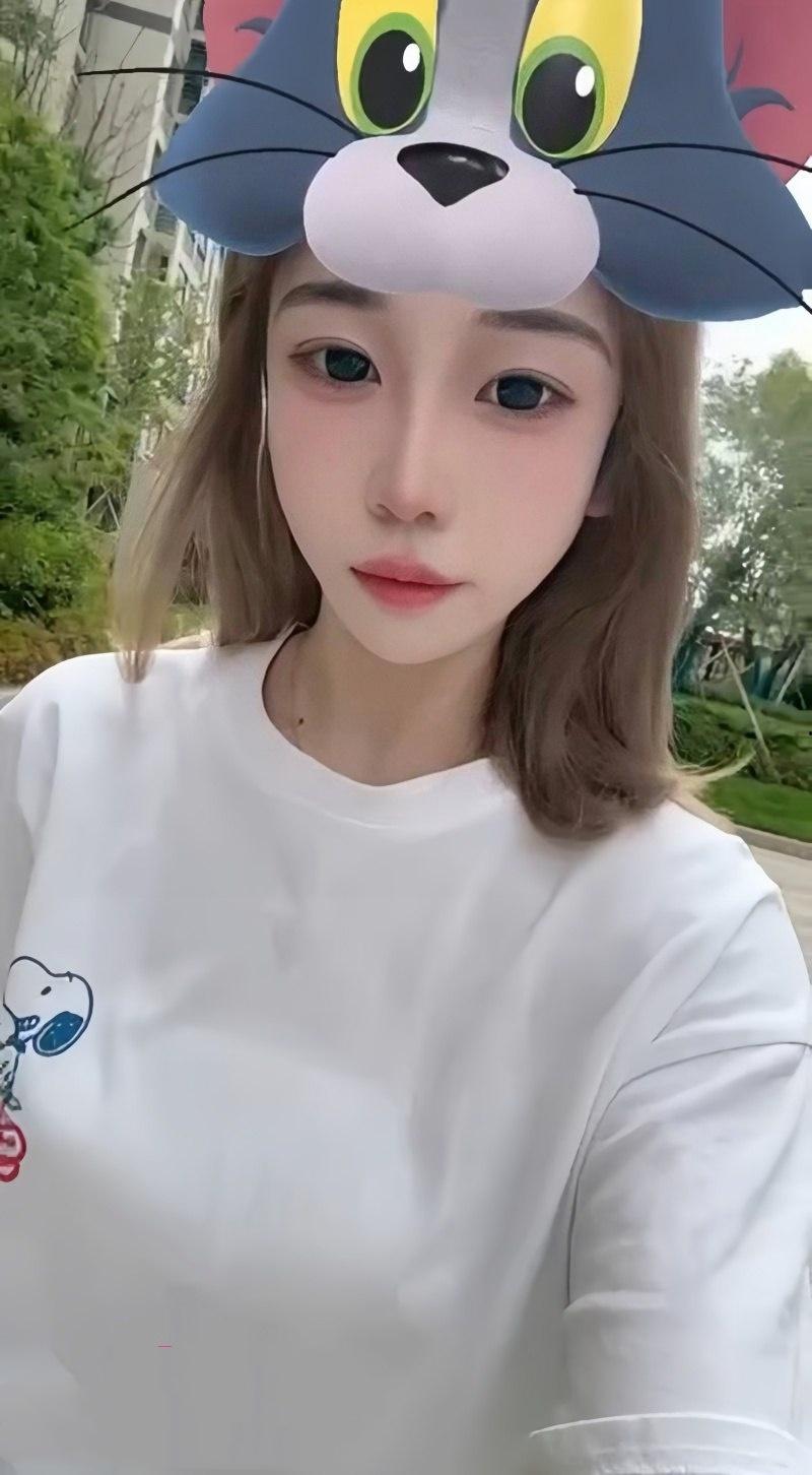 【沈阳】清纯美少女【王钰蕊】变身淫娃：跪床深喉口交，丰满美乳与嫩穴让人爱不释手，叫床声让你欲火焚身！