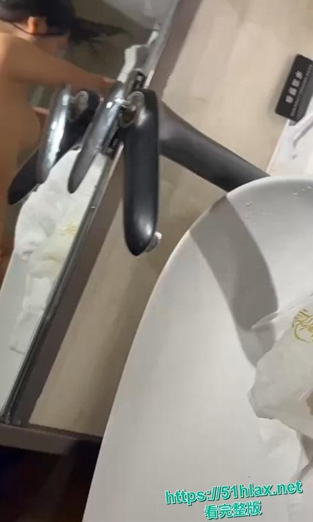 天津学生妹王瑾怡黑料大爆料！从清纯萝莉到小母狗，洗手间后入到床上狂操，白浆四溢浪叫不停！