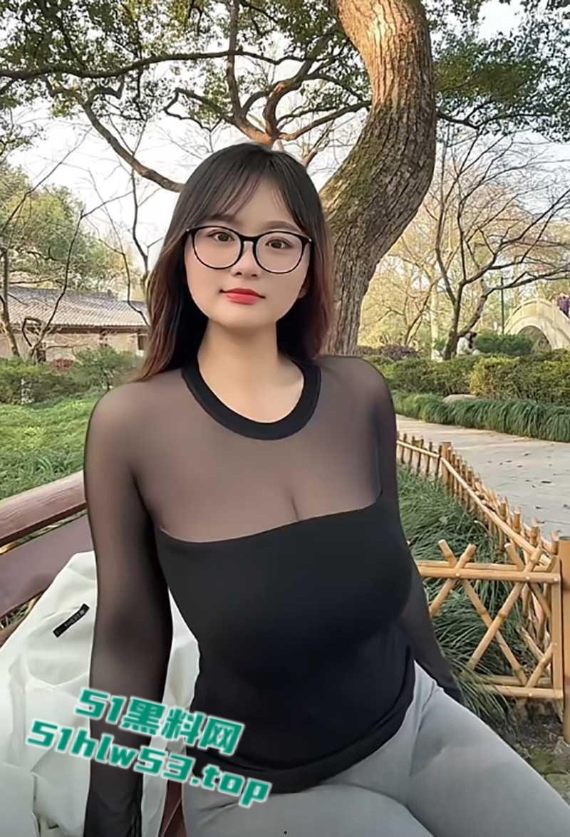 抖音健身御姐【大晴暴脾气】裸聊视频被曝70万粉网红,竟也捞金卖逼揉奶露穴骚妻冲天啊!