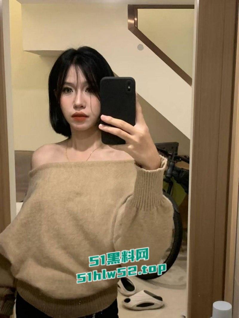 安徽六安皖西学院【邹芳婷】分手后无缝链接疯狂约炮，惨遭前男友报复曝光大量不雅私拍！