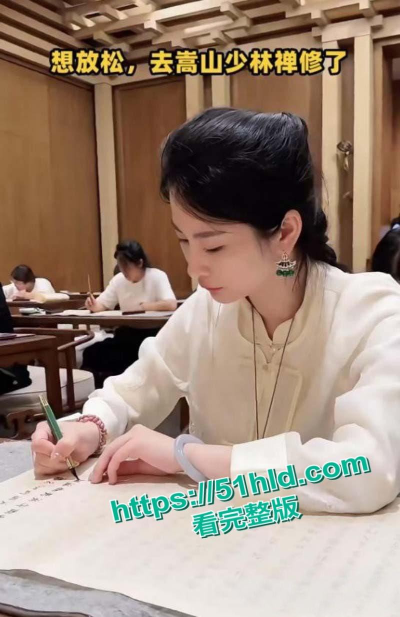 少林寺方丈【释永信】再起风波,抖音网红【韩允格】曝光少林寺禅修细节,多名妙龄女神凌晨4点到释永信房间开光!