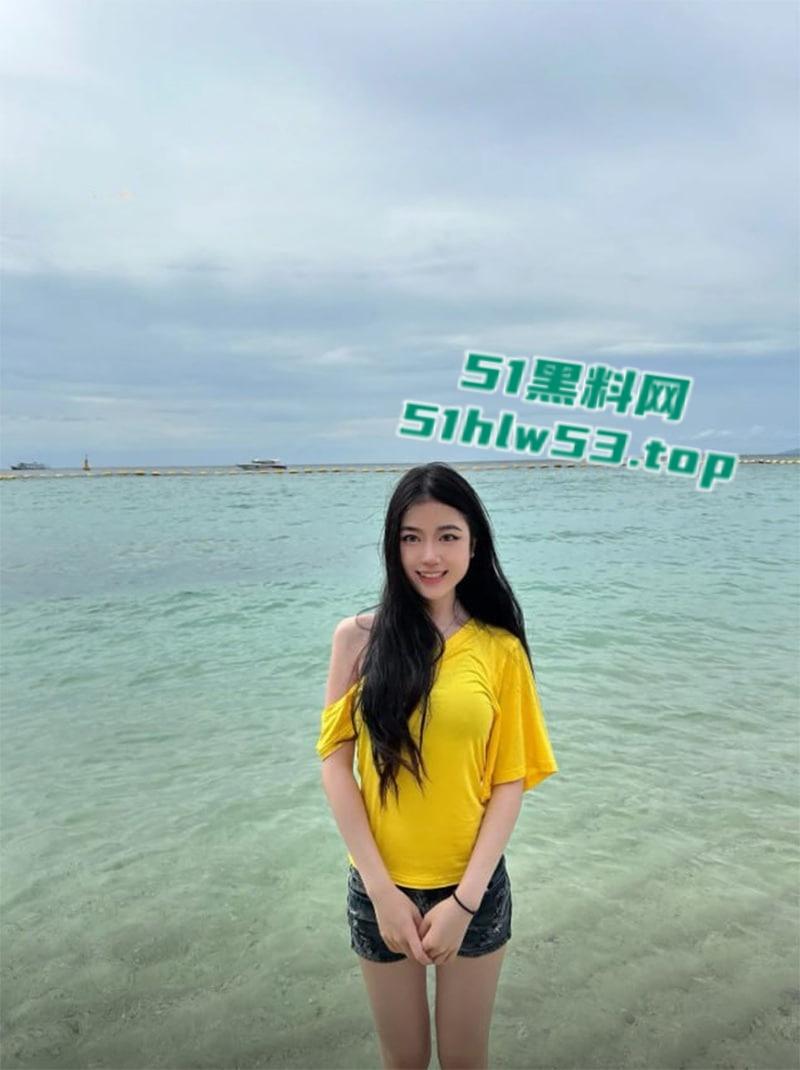 抖音高颜值网红【缪缪BB】露脸不雅视频遭泄密,白皙美少女全裸扣穴自慰揉胸舔屏,顶级身材粉嫩小穴惊艳全网!