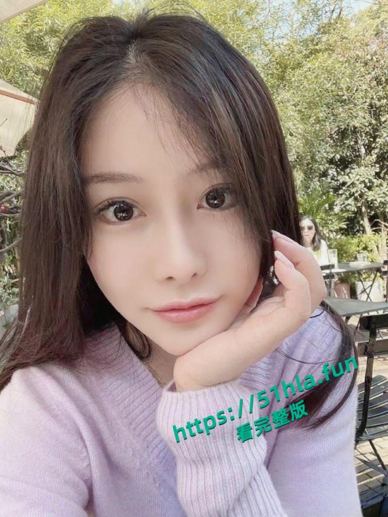 瓜友投稿大学生反差婊女友,不雅视频在酒店开裆黑丝调教后入爆操,户外露出挑逗淫靡不堪!