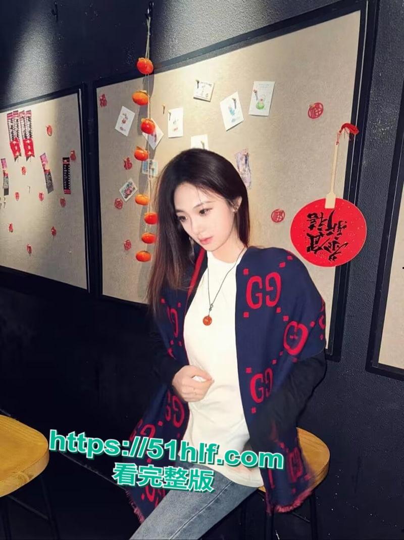 南宁师范大三学姐【许嘉阳】与炮友性爱视频流出,香嫩软舌灵活口交被正面无套狂怼,眼泪都操出来了!