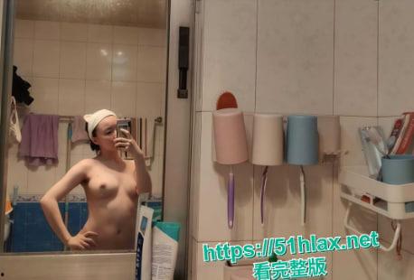 天水武威反差婊曹旭旭彻底炸翻！人前清纯人后性瘾母狗，超绝浪叫！