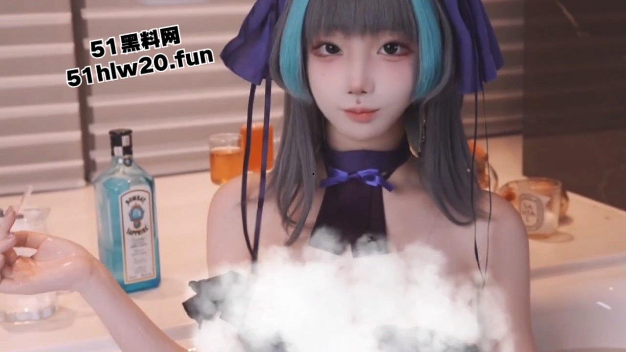 b站【小圆rabi】沦落为福利姬，一条洗澡视频圈钱46万，老哥充钱998还看马赛克气得开麦狂喷！