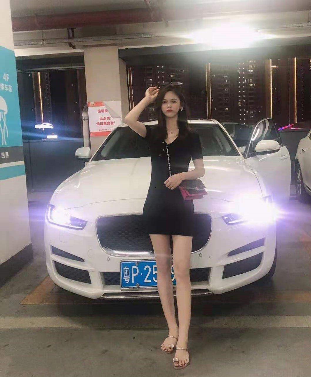 广东省河源市人妻胡玉梅出轨视频被情夫曝光  贤妻良母与放荡母狗无缝衔接 身材一流 那淫荡的呻吟是不知道是有多饥渴