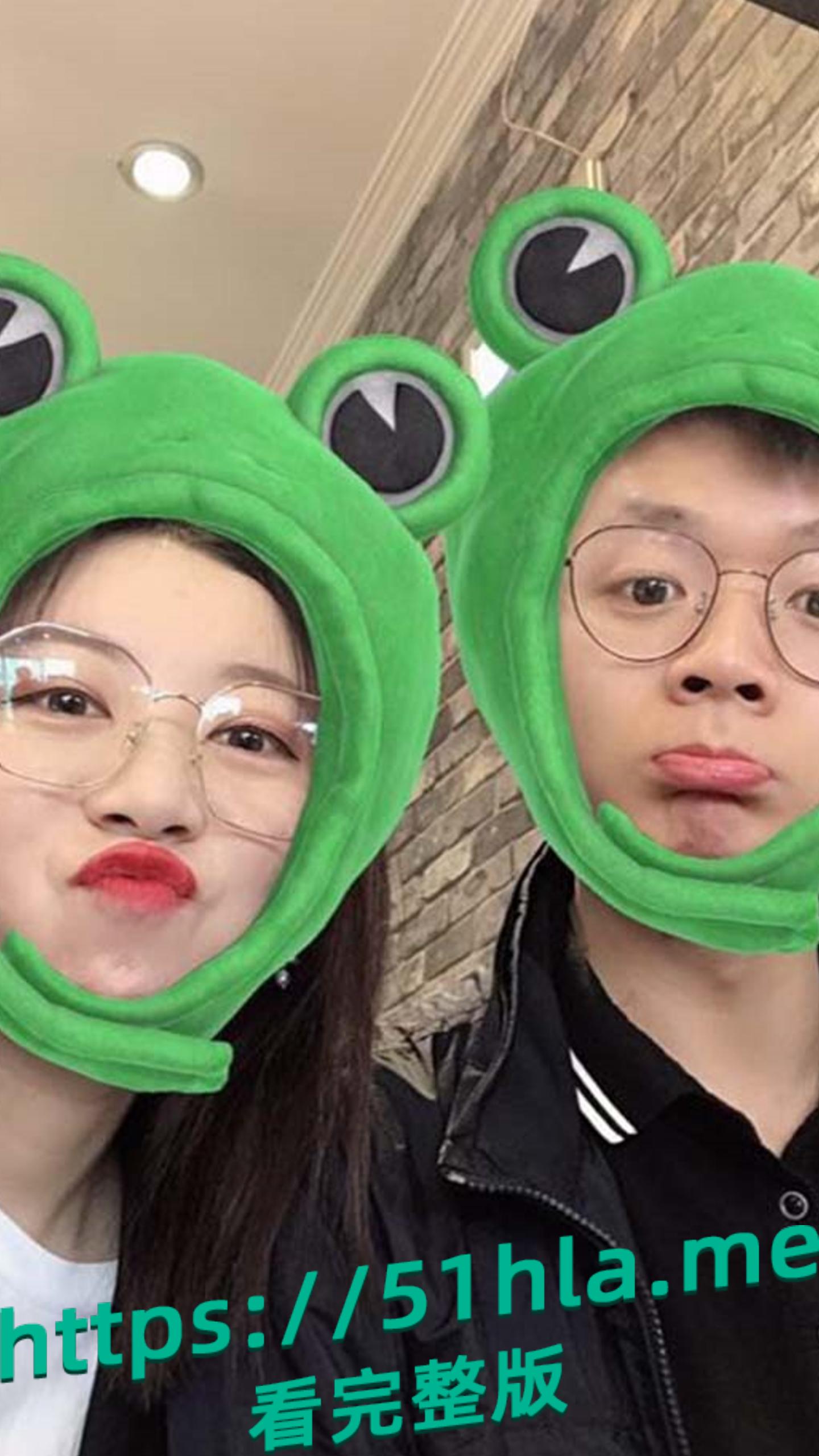 杭州某私立高中语文老师 魏雨静 与男友性爱自拍外泄 口技一流 疑似被爆菊 叫声凄惨