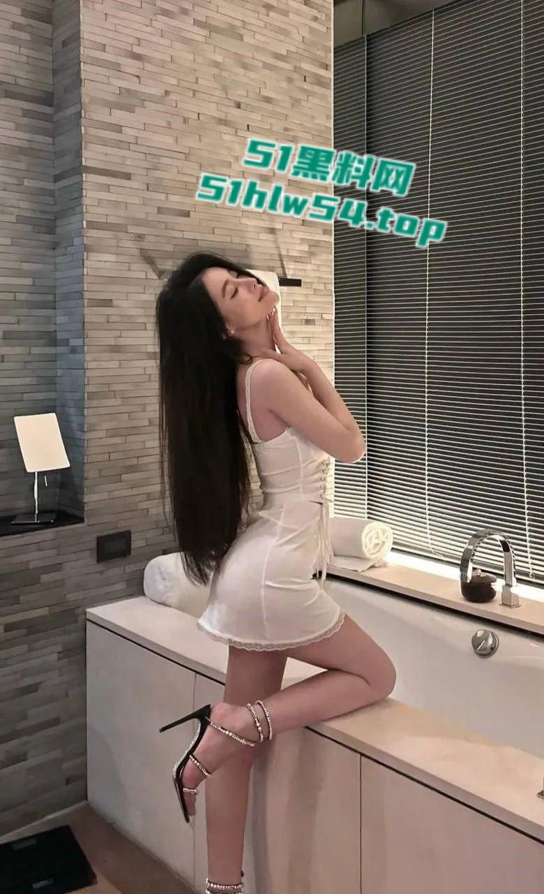 推特大神【鳄蜥】约啪顶级白富美,携兄弟大壮3P爆操,上演极致狂欢夜!