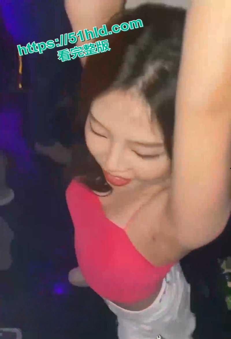 大神爆操夜店女王视频流出,性感尤物酒吧发浪淫舞被大神搭讪,带走无套爆操全程露脸口交对白超淫!