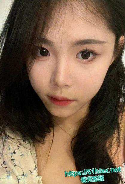 超高颜值校花颖宝被男友调教私拍泄露 可御姐可萝莉校花化身母狗 让人欲罢不能