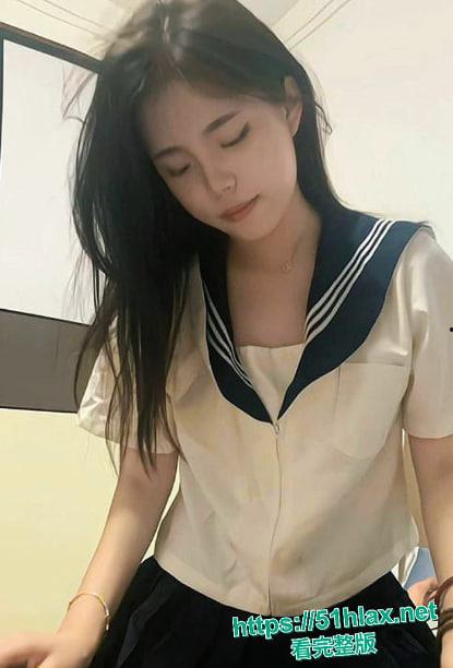 超高颜值校花颖宝被男友调教私拍泄露 可御姐可萝莉校花化身母狗 让人欲罢不能