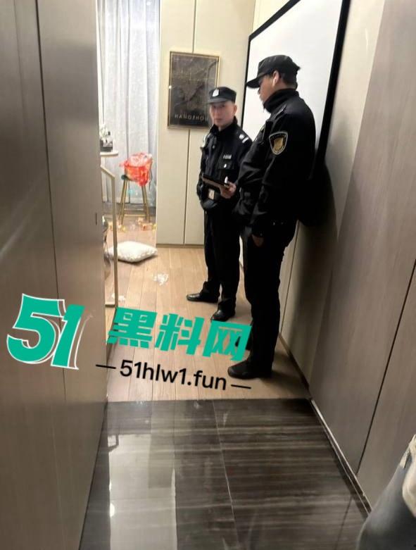 紧急避雷杭州神经女in11 吸毒女耍酒疯神志不清大喊大叫疯狂表演说被强奸报警讹诈1万元。