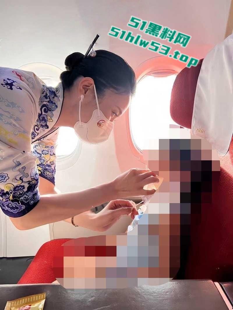 海南航空【阮姐】飞机高空狐狸尾肛塞自慰，落地与富二代激情车震，按头疯狂口交暴力撕开丝袜打桩爆操！