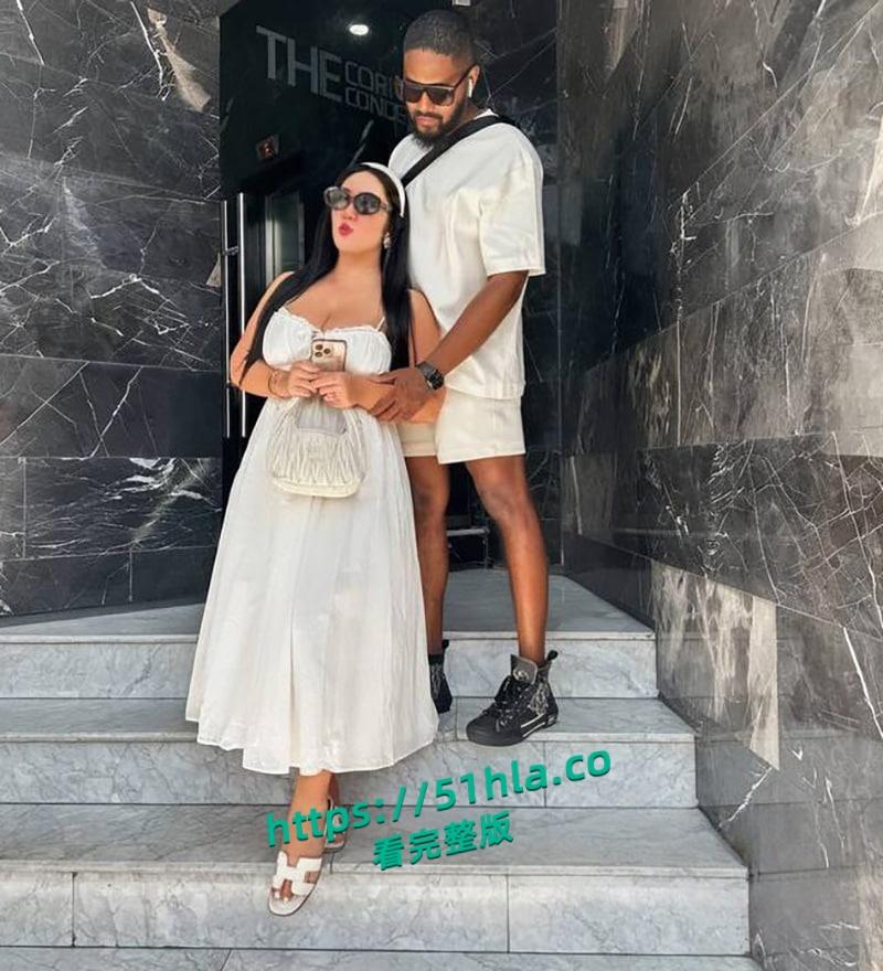 后续北美留学生【Caroline】嘲讽国男被开户曝光真名【王冰萱】大量黑料,与黑爹无套性爱视频流出!