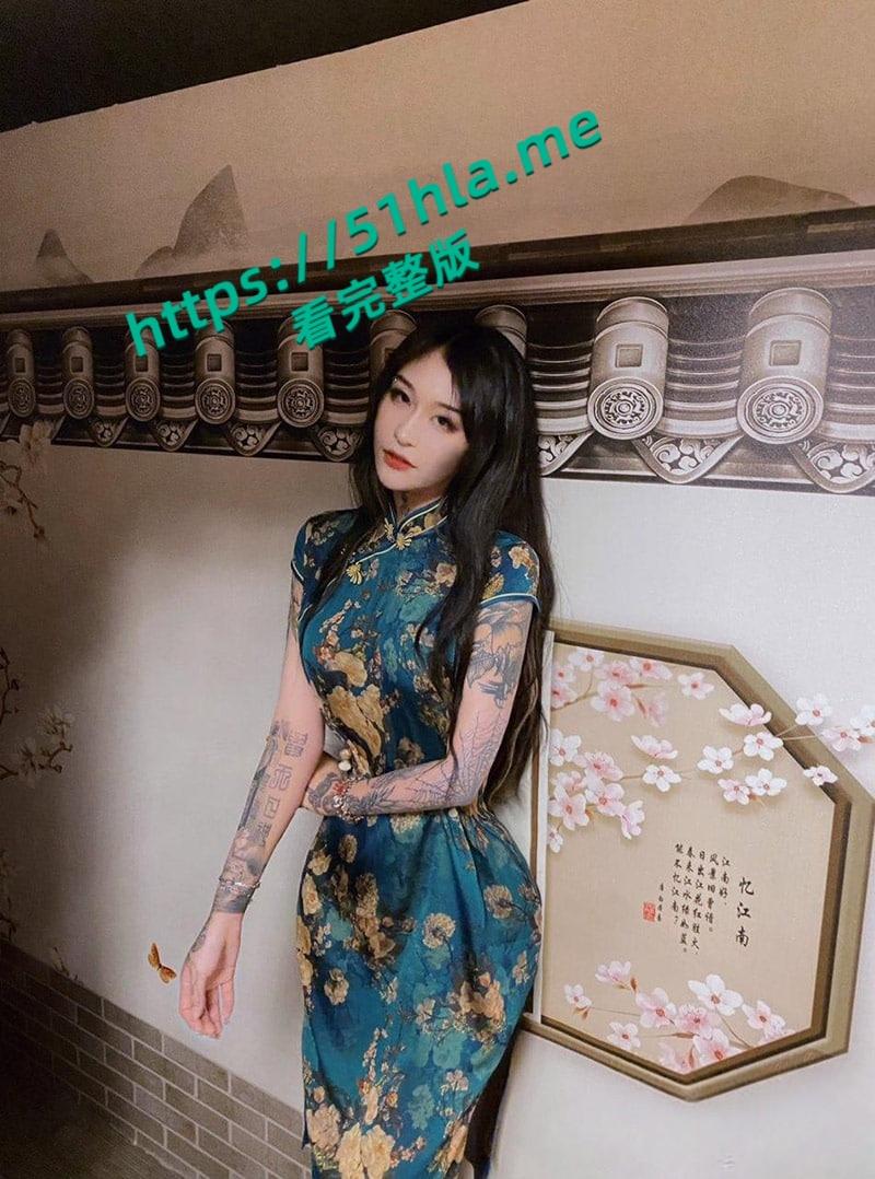 抖音极品网红【九条南无】7月最新福利视频被曝光,娴熟玩转吸奶器,多种道具插逼自慰视觉冲击力拉满!