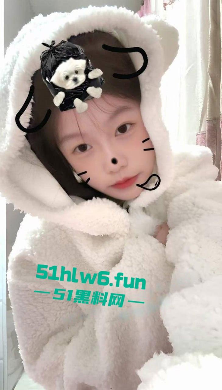 温州医科大学大二骚婊【潘晓蕾】私拍福利尺度曝光炸天！嫩乳骚穴欲求不满天天掰腿求插。