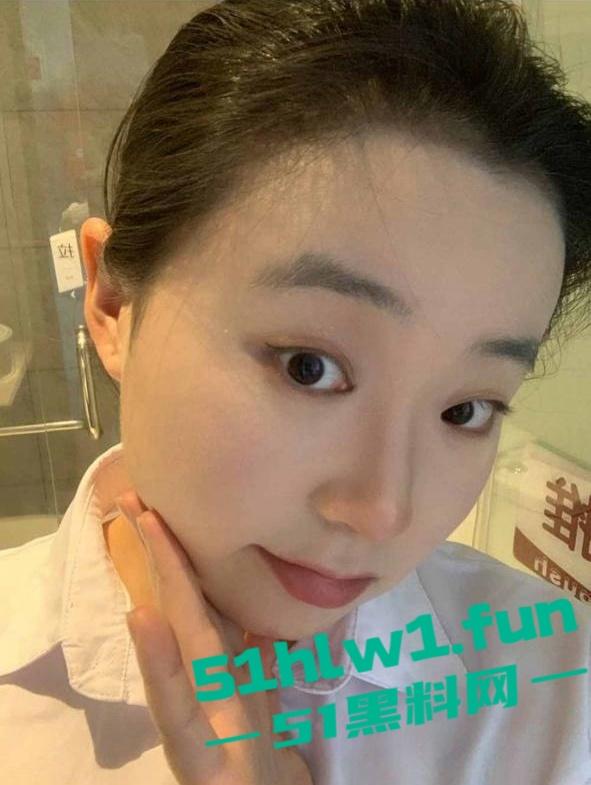 辽宁朝阳【崔海鑫】宁德霞浦高速服务区中化加油站员工，出轨约炮网友视频曝光。