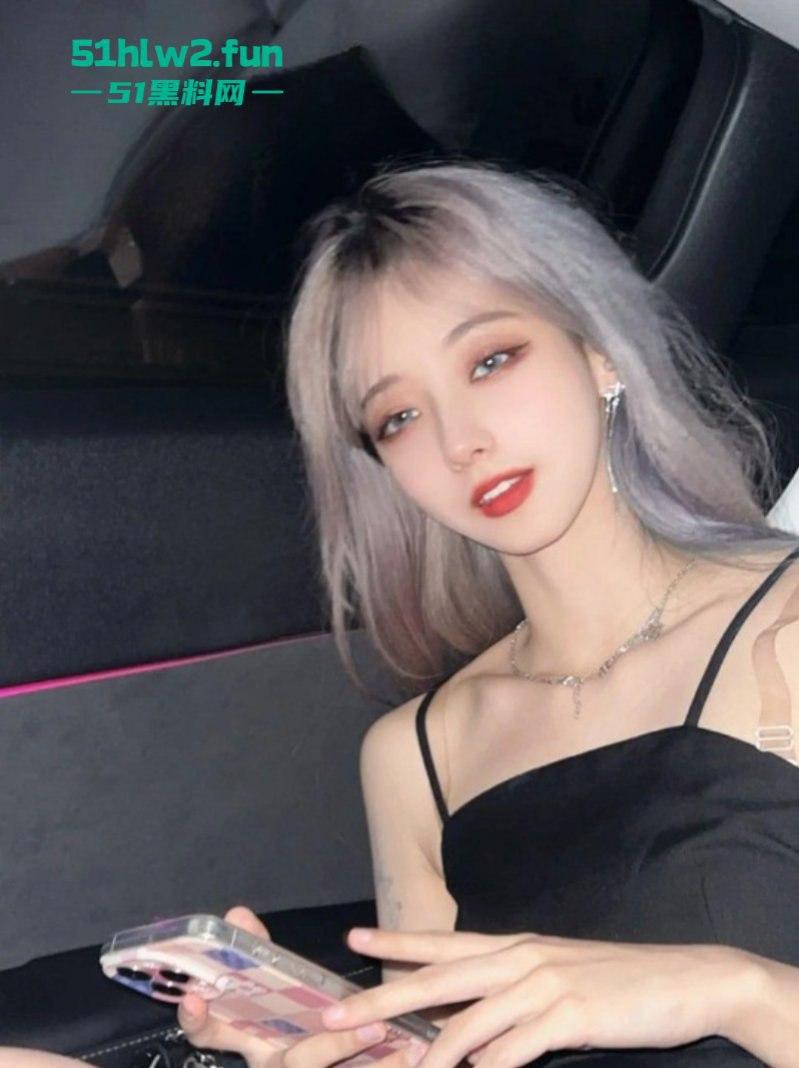 西安Kpop女团成员【刘嘉欣】下海做伴游5天3W，大量不雅视频与身份信息被曝光，完美身材天生的极品炮架。