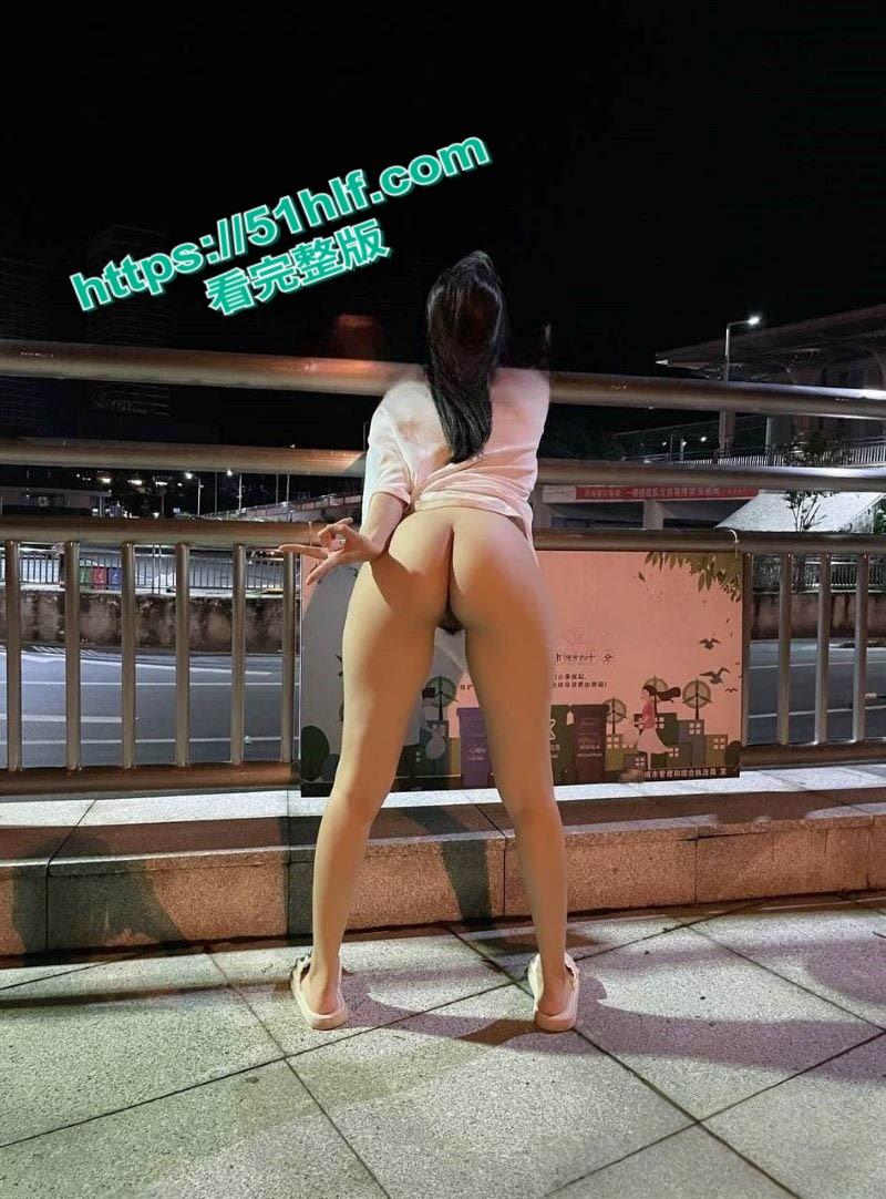 推特顶级网红【奶味泡芙】露出私拍,户外天台公园大胆裸露,电梯口做爱偶遇邻居!