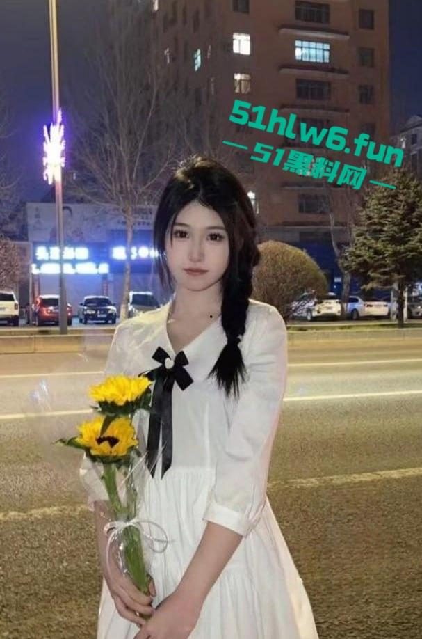 辽宁传媒学院女神【郭奕函】被男友带着玩3P 各种情趣诱惑满足男友性癖爱好分手后遭曝光。