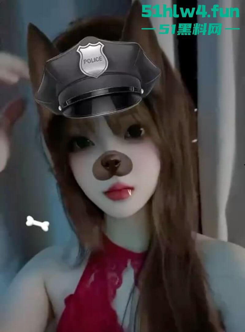 南京钟山技术学院【杨和馨】极品身材反差学生妹,到处约炮给男友带绿帽子聊天记录视频曝光。