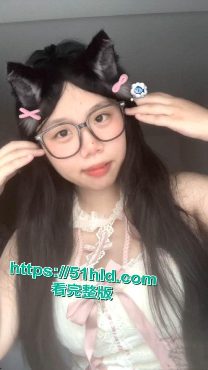 河南周口【胡邱瑜】网调视频曝光,乖乖女秒变骚母狗露脸摸奶,叫爸爸反差到极致!