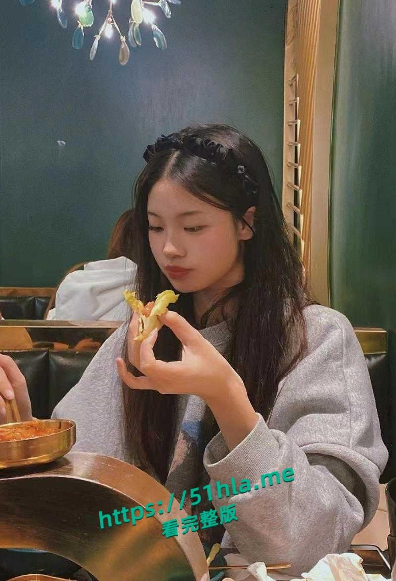 北大超美高财女不雅视频流出,气质女神被男友花式开发小骚穴,露脸口交无套内射玩法超淫!