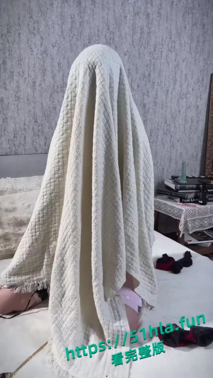 极品美少女【敏绮】酒店露脸调教视频流出,双手被缚嫩乳立挺,白虎小穴被震动棒玩弄到淫水狂喷!