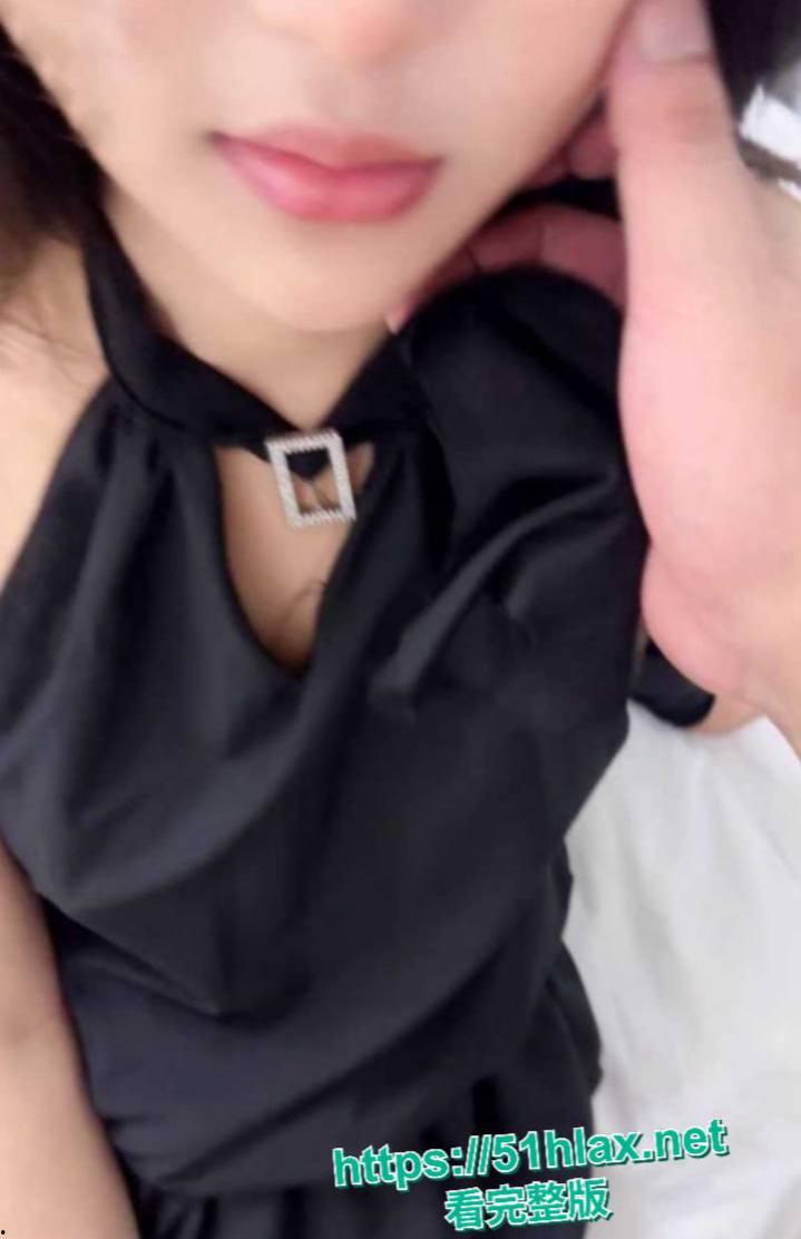 海角社区原创博主奶子即正义新作 极品嫩妹被调教爆操到淫叫连连